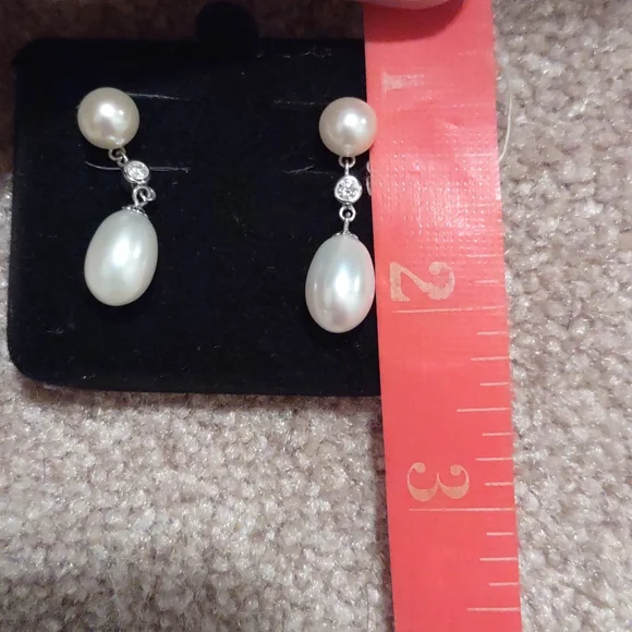 14kt white gold necklace with diamond and pearl drop pendant and earring… - Picture 13 of 14